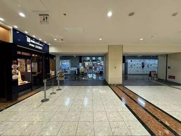 ワンコイン会議室 新橋 THE POINT新橋｜大会議室「チャップリン」のその他の写真