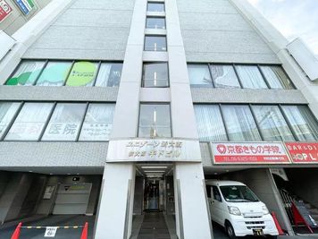 シェアポケ 新大阪駅東口の外観の写真