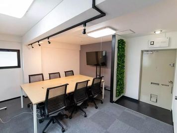 御茶ノ水徒歩4分・末広町徒歩7分｜最大6名｜ビジネス、パーティー、ボードゲームや女子会の利用に最適！ - ワンコイン会議室 御茶ノ水