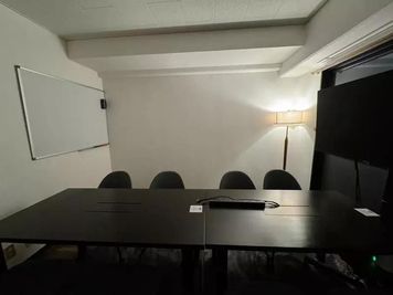 ワンコイン会議室 六本木の室内の写真