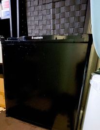 共有冷蔵庫　※バックヤードにあり小型です。多量でなければご使用いただけますのでご相談ください♪ - 【AngelSalonグループ】AngelLash／iley蒲田 【個室】レンタル美容サロンの設備の写真