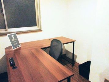 広瀬通 2-B【Room Work】集中と効率を叶える、1人で黙々作業にぴったりのスペース - 仙台協立第1ビル