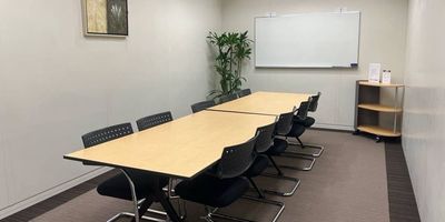 Regus 会議室｜高速Wi-Fi完備の落ち着いたビジネス空間 - リージャス会議室 新宿パークタワー