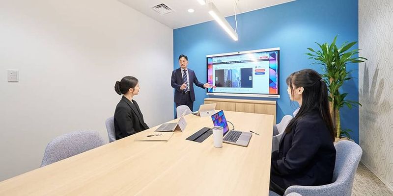 Regus 秋葉原万世橋:Tokyo, Akihabara Manseibashi Manseibashiの室内の写真