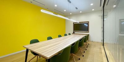 Regus 会議室|高速Wi-Fi完備の落ち着いたビジネス空間 - リージャス会議室 渋谷公園通り