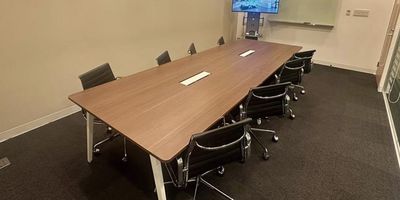 Regus 会議室|高速Wi-Fi完備の落ち着いたビジネス空間 - リージャス会議室 有楽町イトシア