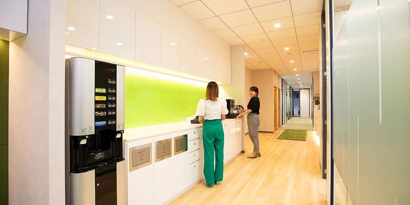 SATSUMA - Regus 鹿児島中央駅前:Kagoshima, Kagoshima Chuo Ekimae