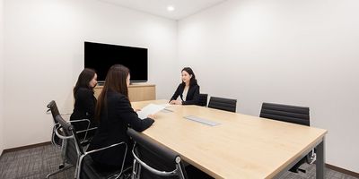 Regus 会議室｜高速Wi-Fi完備の落ち着いたビジネス空間 - リージャス会議室 つくば
