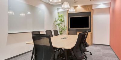 Regus 会議室｜高速Wi-Fi完備の落ち着いたビジネス空間 - Regus 福岡天神スカイホール:FUKUOKA, Tenjin Skyhall