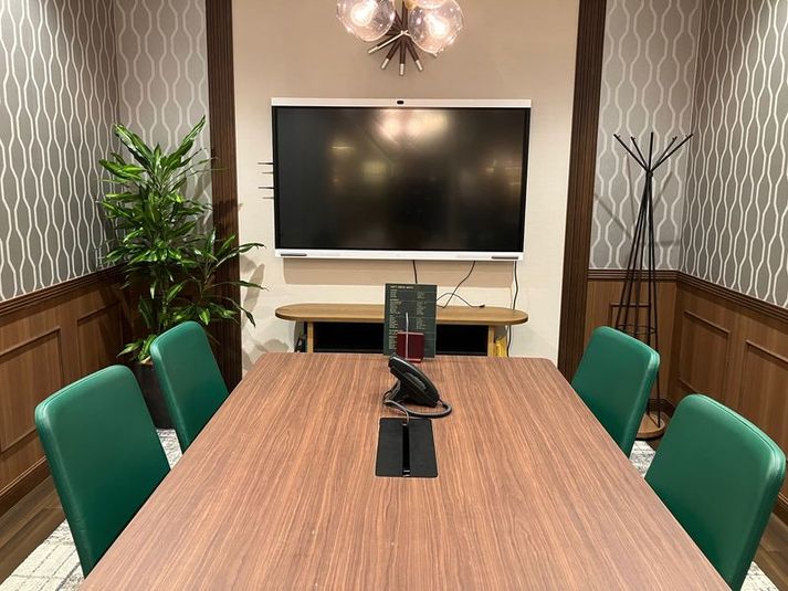 HUMMEL - リージャス会議室 Signature 六本木ヒルズ森タワー
