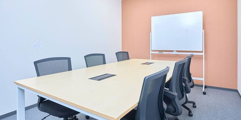 Tsubaki - オープンオフィス西鉄久留米駅前:Fukuoka, Nishitetsu Kurume Ekimae (Open Office)