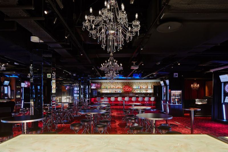 ダイニングダーツバーBee秋葉原店 - ダイニングダーツバー　Bee秋葉原店