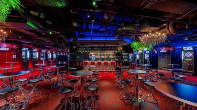 ダイニングダーツバー　Bee名駅店 ダイニングダーツバーBee名駅の室内の写真