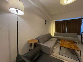 シェアポケ 新大阪駅東口の室内の写真