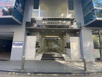 いいオフィス新横浜 by リブポート新横浜 【¥2,200/1h新横浜駅】個室ドロップイン(No.B110)の外観の写真