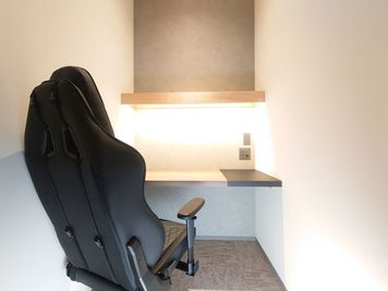 いいオフィス新横浜 by リブポート新横浜 【¥2,200/1h新横浜駅】個室ドロップイン(No.B110)の室内の写真