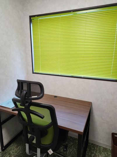 URI OFFICE 407号室（デスク付き作業スペース） - URI OFFICE