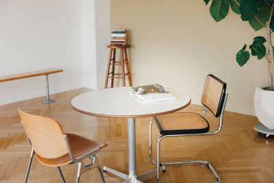 STUDIO RAWR 自然光豊かな小規模ハウススタジオの室内の写真