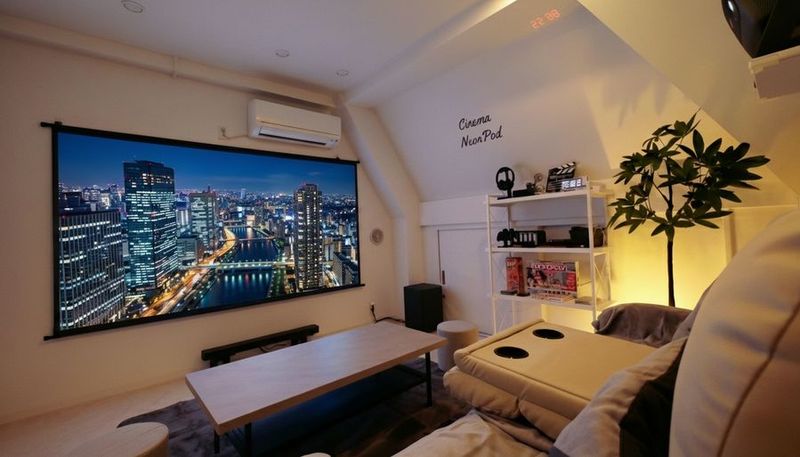 小川町駅・淡路町駅・新御茶ノ水駅すぐのプライベートシアタールーム - Cinema Neon Pod / シネマネオンポッド秋葉原