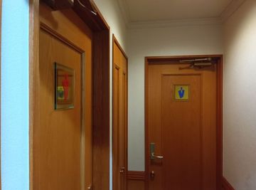 男女別トイレ可 - セレモア多目的ホール武蔵野の設備の写真