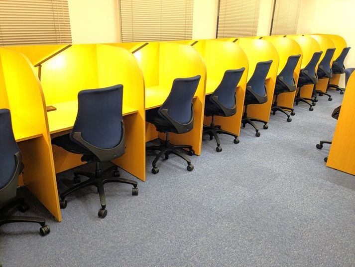 全席個室ブース！24時間利用可！ - 自習室　わたしの机　岡山駅前 「自習室　わたしの机」　岡山駅前の室内の写真