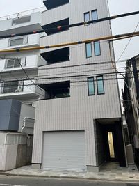 2025.3、27新築マンション2階。ワンフロアに部屋が1件のみ。エレベーター付き。 -  salon   C’est la  vie セラヴィ アイラッシュ、ネイル、アイブロースペースレンタルの室内の写真