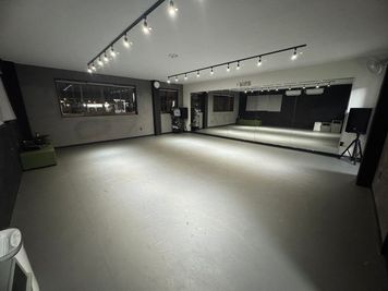 Studio GATE ダンススタジオの室内の写真