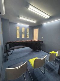 Majesticの五オクターブ対応マリンバM5550Hシリーズを設置。個人から少人数練習まで対応可能です。 - 【牛込柳町駅徒歩1分】防音個室｜楽器・発声の個人練習向けの室内の写真