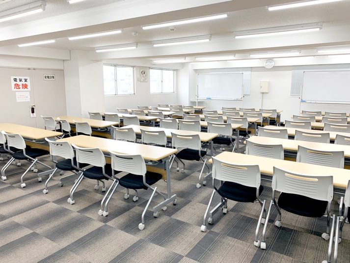 第一・第二会議室 - 鶴見駅前ホール【加瀬の貸し会議室】