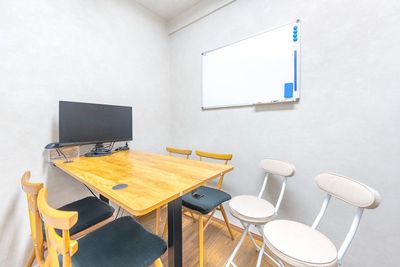 スペモ🧑🏻‍💻中野駅🚶5分❗️会議💻ワークショップ📖モニター完備✨勉強会👨‍🏫作業部屋✍️825_WORK中野 - 825_WORK中野