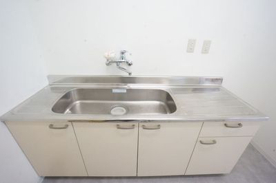 【Q-Works FUKUMA】 Q-Works FUKUMA WEB会議席1の室内の写真