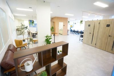 【Q-Works FUKUMA】 Q-Works FUKUMA 会議室1（最大4名室）の室内の写真