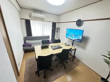 ソファーもあり、ゆったりとしたスペースです🍀 - お気軽ルーム　グランベルデ お気軽会議室　グランベルデの室内の写真