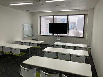 貸し会議室アクシュ＠セントラル旭川ビル 貸し会議室アクシュ＠セントラル旭川ビル(17人用,5F-B)の室内の写真