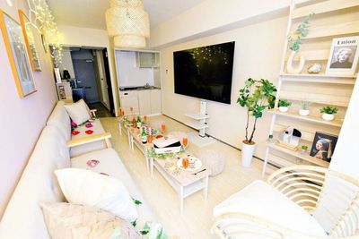 コミュスぺ！YOKOHAMA！ 横浜駅駅近！多目的コミュニケーションスペース（少人数向け）の室内の写真