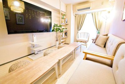 コミュスぺ！YOKOHAMA！ 横浜駅駅近！多目的コミュニケーションスペース（少人数向け）の室内の写真