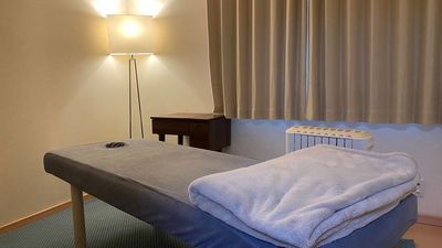 施術室2 - 鍼灸整体HARISUL警固院 レンタルサロンの室内の写真