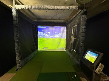 ルービー宮崎台 ゴルフルーム（ルービー宮崎台　【room3】）の室内の写真