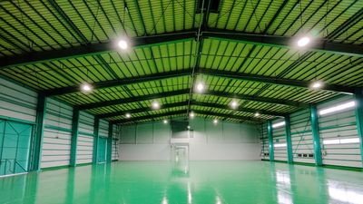 駅徒歩4分。都心近接・北東京最大級のスケルトン倉庫【290坪】 - Studio INDIGO｜インディゴ