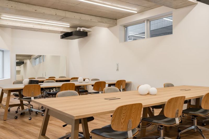 Roppongi FIRST CLASS Studio - Roppongi FIRST CLASS Studio