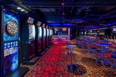 ダイニングダーツバー　Bee有楽町店 ダイニングダーツバーBee有楽町店の室内の写真