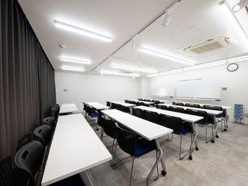 【スクール形式】最大30名 - レフ大宮byベッセルホテルズ 【レフ大宮byベッセルホテルズ】レンタルスペースの室内の写真