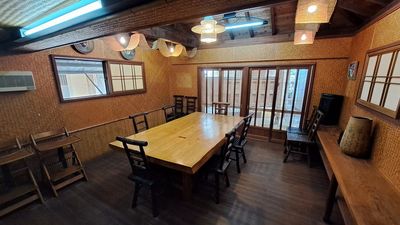 舟蔵の里 最大１０人！完全個室！ミーティングスペースの室内の写真