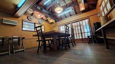 舟蔵の里 最大１０人！完全個室！ミーティングスペースの室内の写真