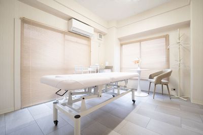 2月NEW✨川越駅徒歩4分✨完全個室サロン | 静かな癒し空間💐| マッサージ | 整体 | ヨガ - レンタルサロン LOHASIS 川越