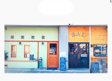 淡いグリーンが目印の路面店
プライベート空間のサロンです
飲食店との併設サロン - emu by moooe ネイルサロン 美容所登録 ネイル/アイラッシュサロン  レンタルスペースの室内の写真