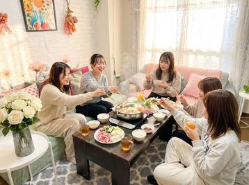 完全貸切のレンタルスペース SpaceCircle柏 利用シーン例3
①女子会
リングライト・撮影小物はございます。 - 完全貸切のレンタルスペース Space Circle柏 完全貸切のレンタルスペース柏/ 人気Francfrancの室内の写真