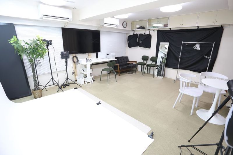 シーズスタジオ新宿西口　機材レンタル無料/白ホリ/駅近 - シーズスタジオ新宿西口