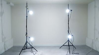 📸プロ撮影セット / 撮影・物撮りもOK（プロ仕様高演色LED照明×4、三脚スタンド×2） - アトリエ「Atelier-T」(大宮・三橋) 木工・塗装・撮影 OK の制作アトリエの設備の写真