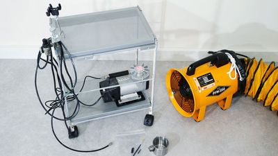 🗜️エアブラシセット（コンプレッサー） - アトリエ「Atelier-T」(大宮・三橋) 木工・塗装・撮影 OK の制作アトリエの設備の写真